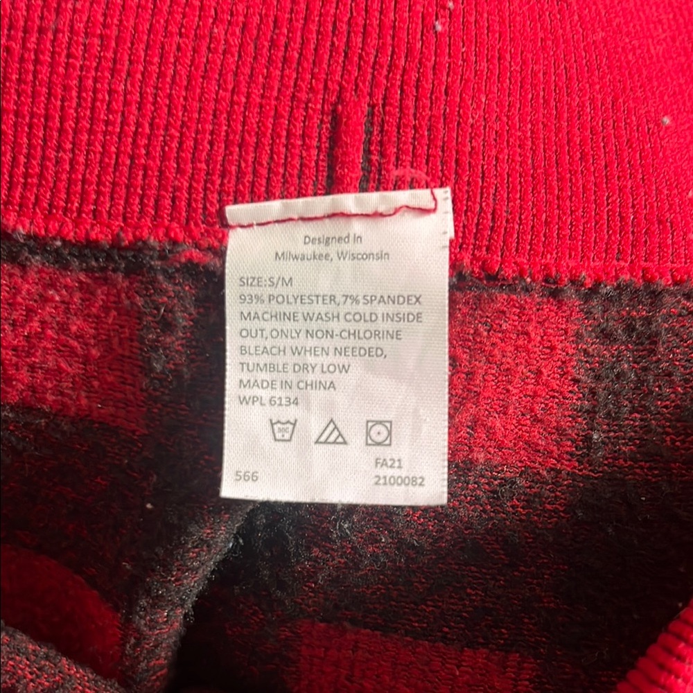 Buffalo Plaid Red and Black Leggings Stretchy Knit - Picture 2 of 3